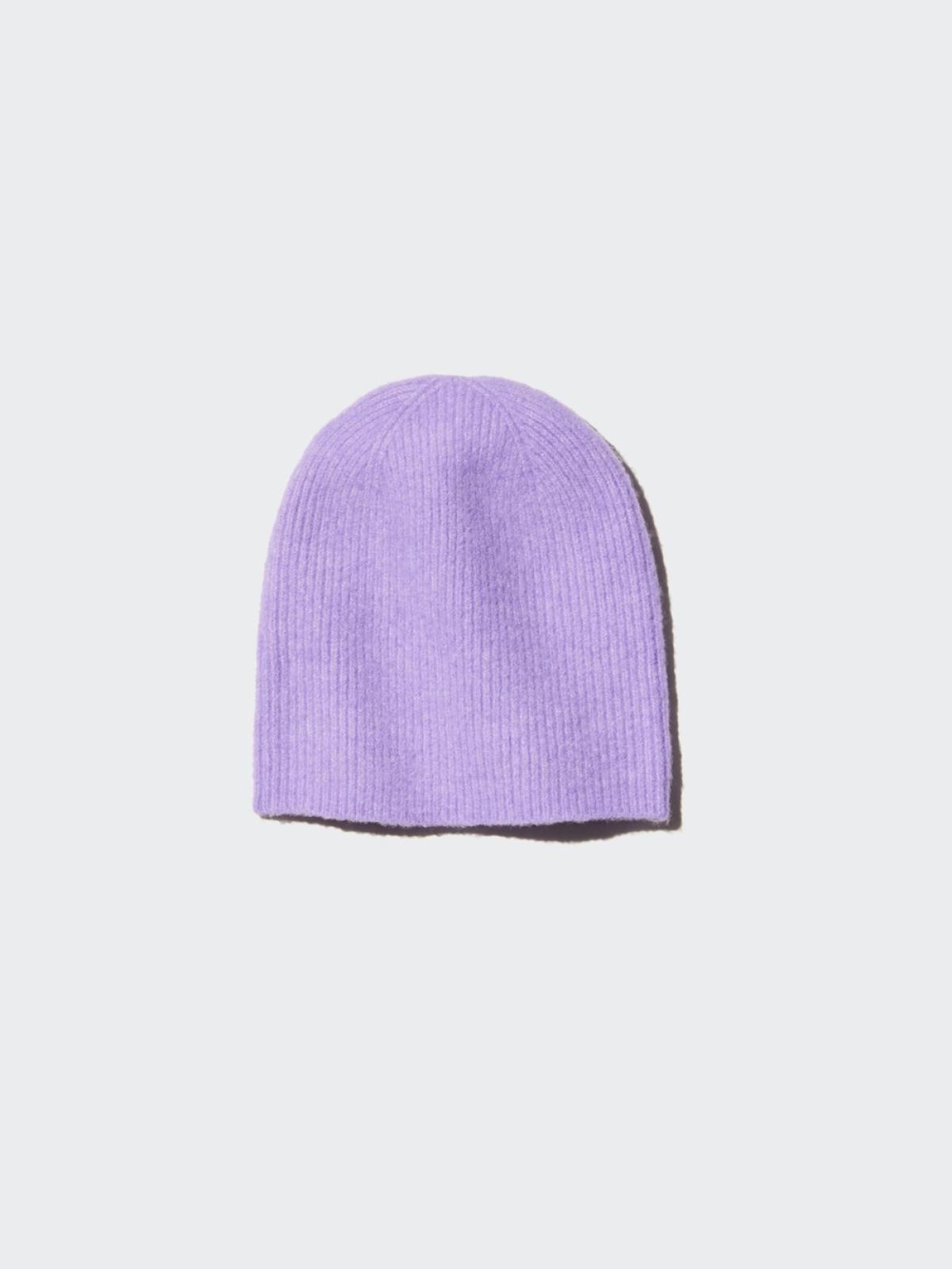 Вязаная шапка souffle yarn